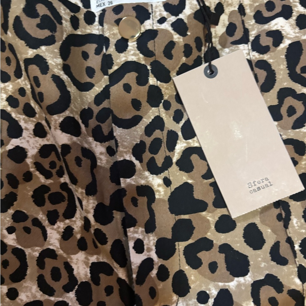 Sfera Leopard Print Straight Leg Pants. Size26/2 - Picture 4 of 5